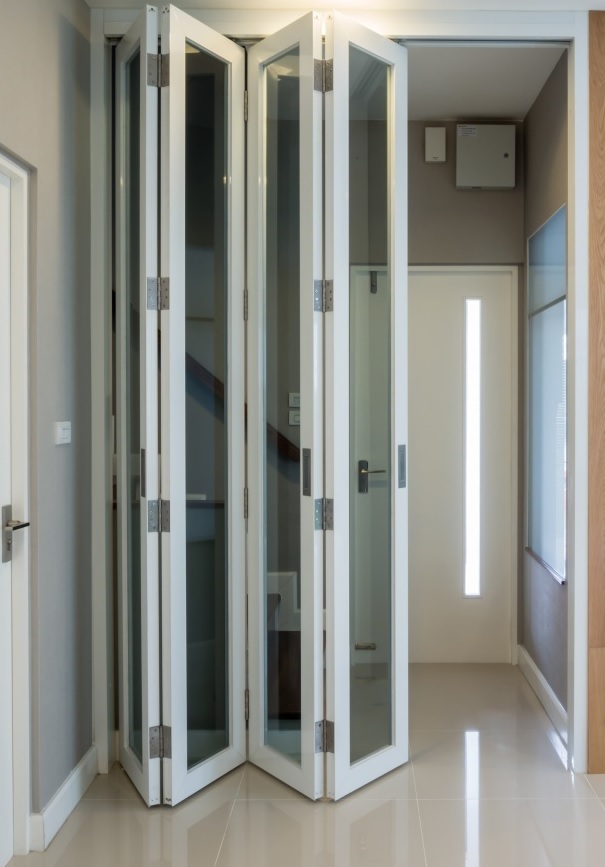 bifold door Tadworth, Kingswood, Mogador, KT20